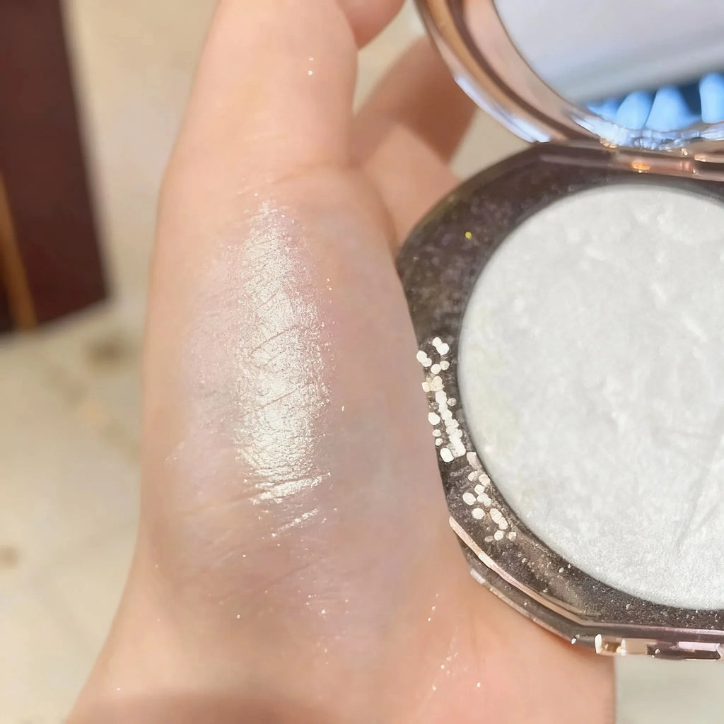 Brightening Oil-Control Powder Compact Delicate and Long-Lasting Silky Dual-Color Blush to Contour the Face
