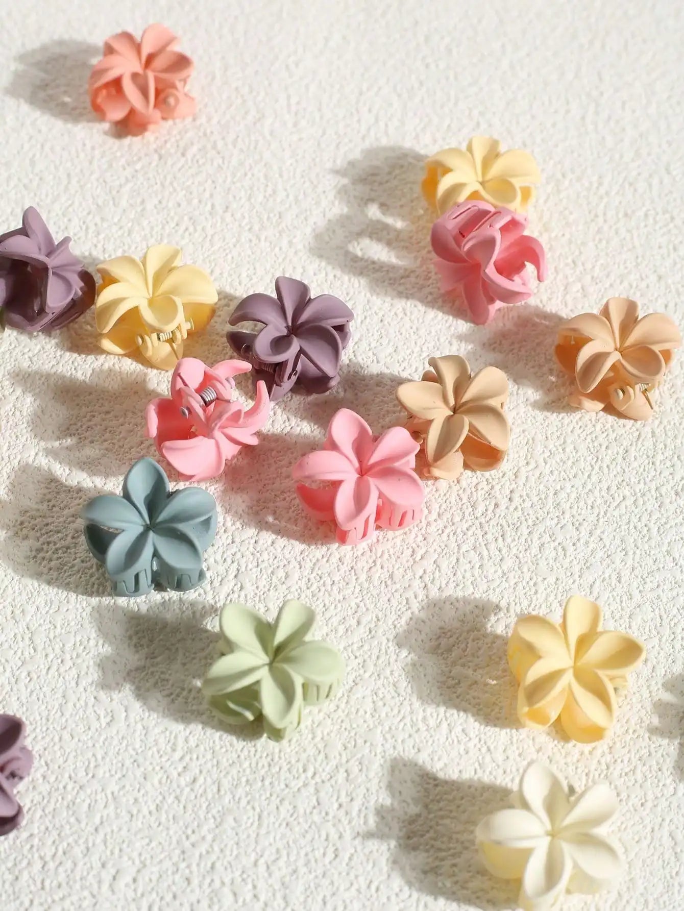 10/20Pcs Small Hair Claw Clips Sweet Color Mixed Flower Frosted Clips Hairpin Barrette for Women Girl Kids Hair Accessories