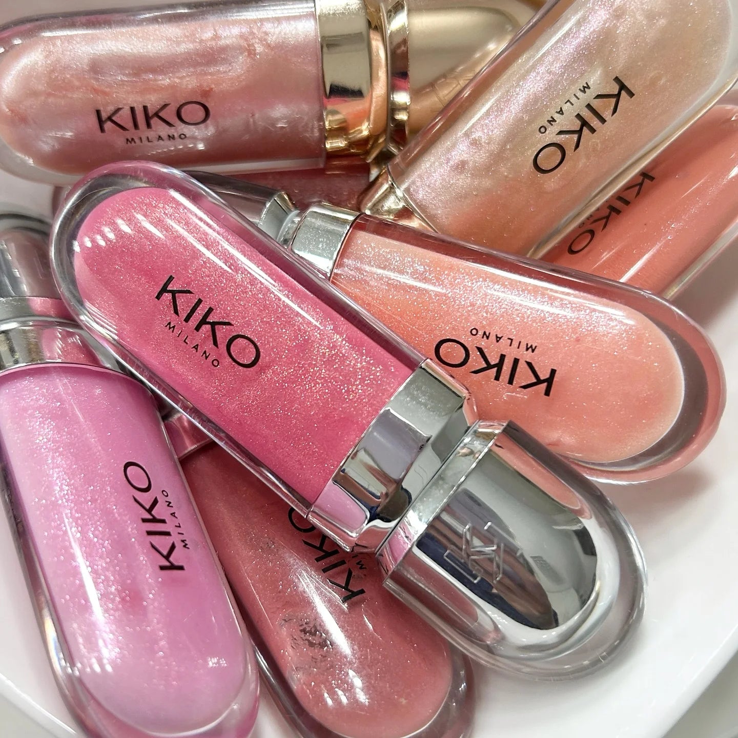 Original  3D Mirror Lip Glaze Waterproof Non Fading and Non Stick Cup Gentle Bean Paste Color Fine Shiny Point Charm Red